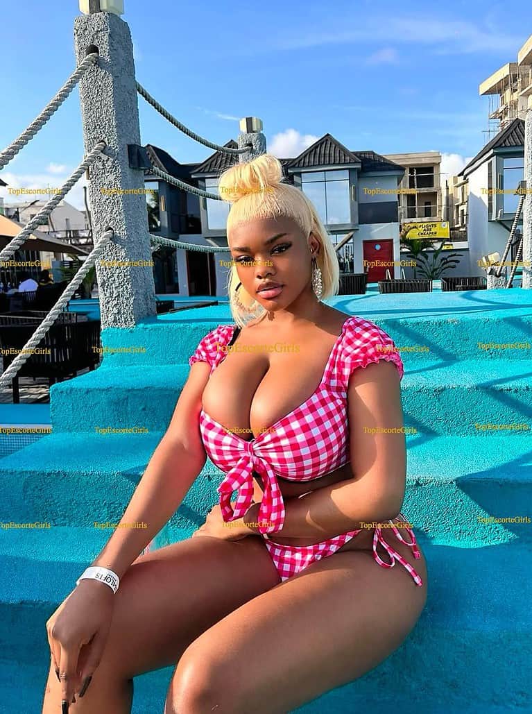 Amanda🇸🇳