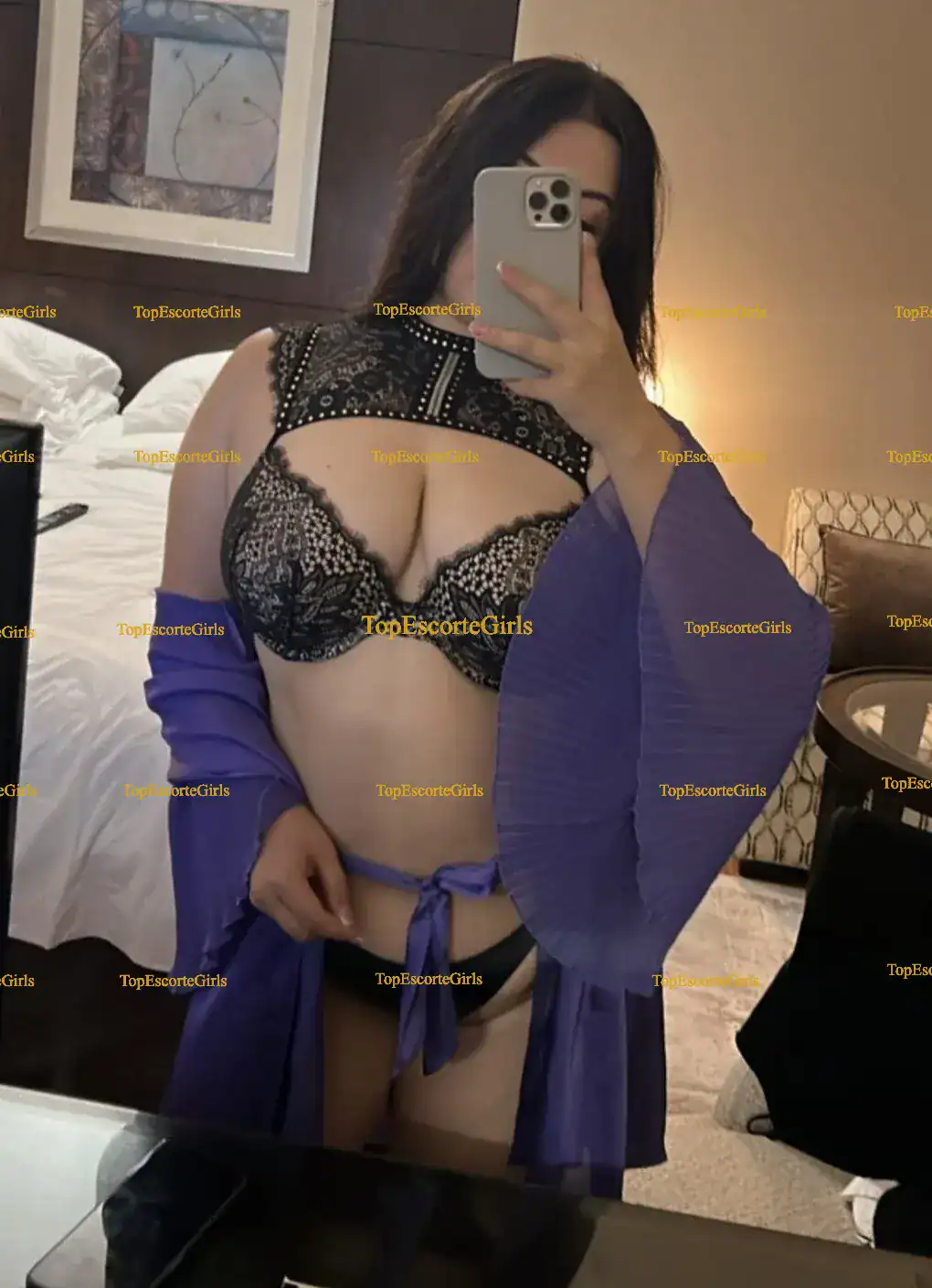Erika BBW